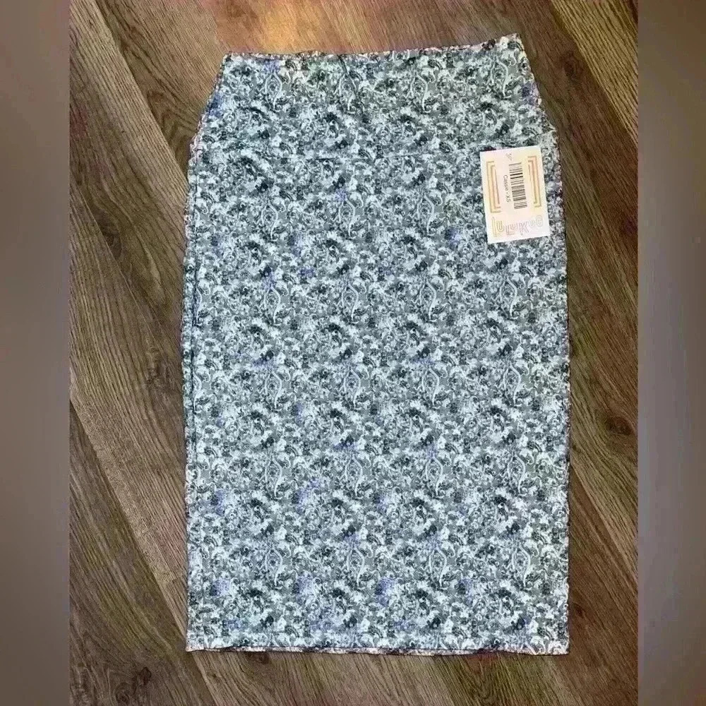 LuLaRoe Cassie Pencil Skirt